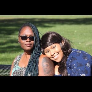 Meet your Posher, Debbie